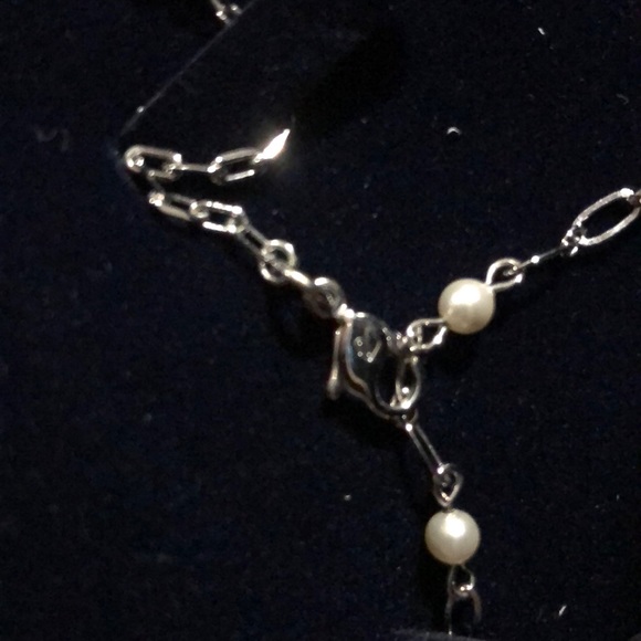 Swarovski necklace with the original box. - Picture 6 of 6